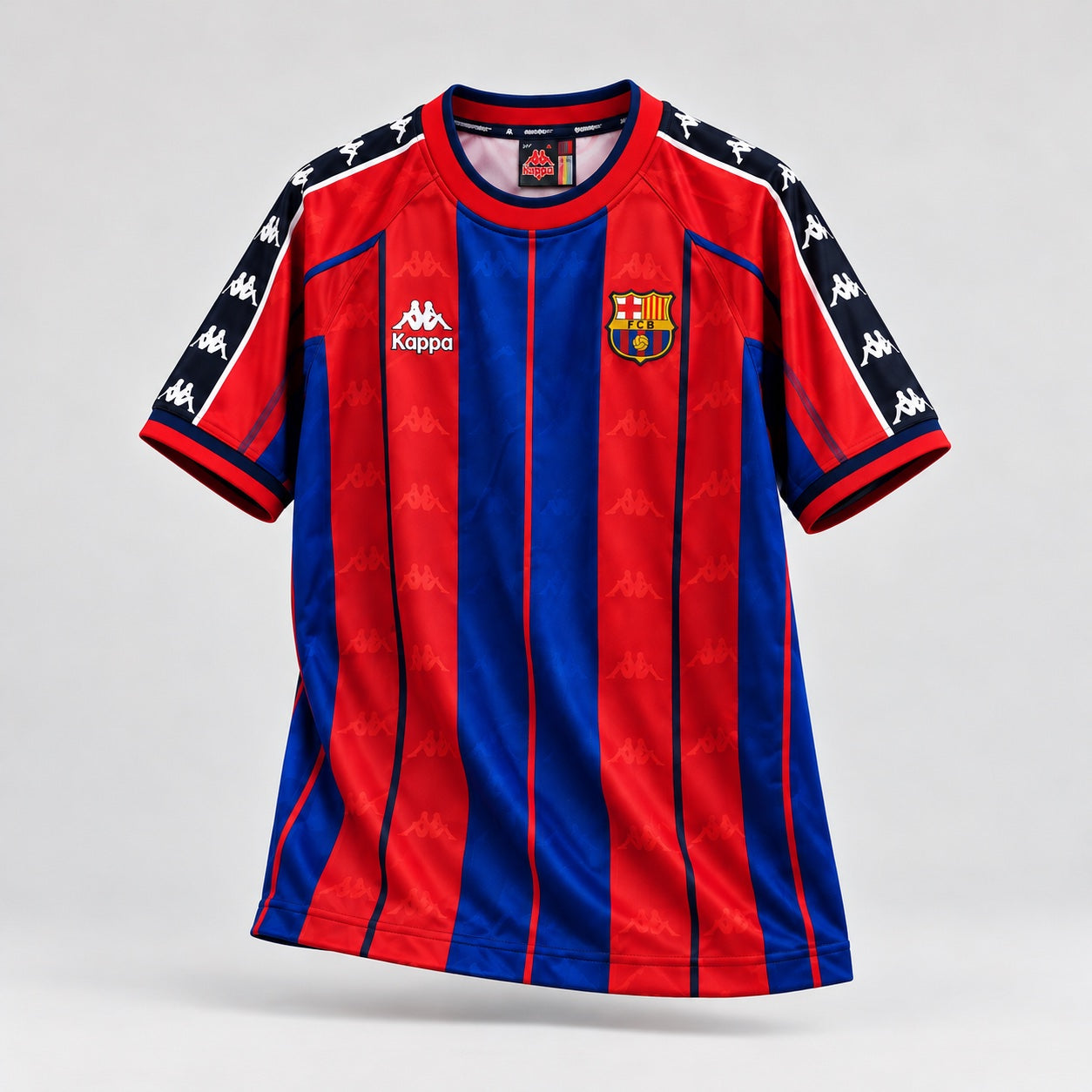 Maillot rétro du FC Barcelone à rayures rouges et bleues