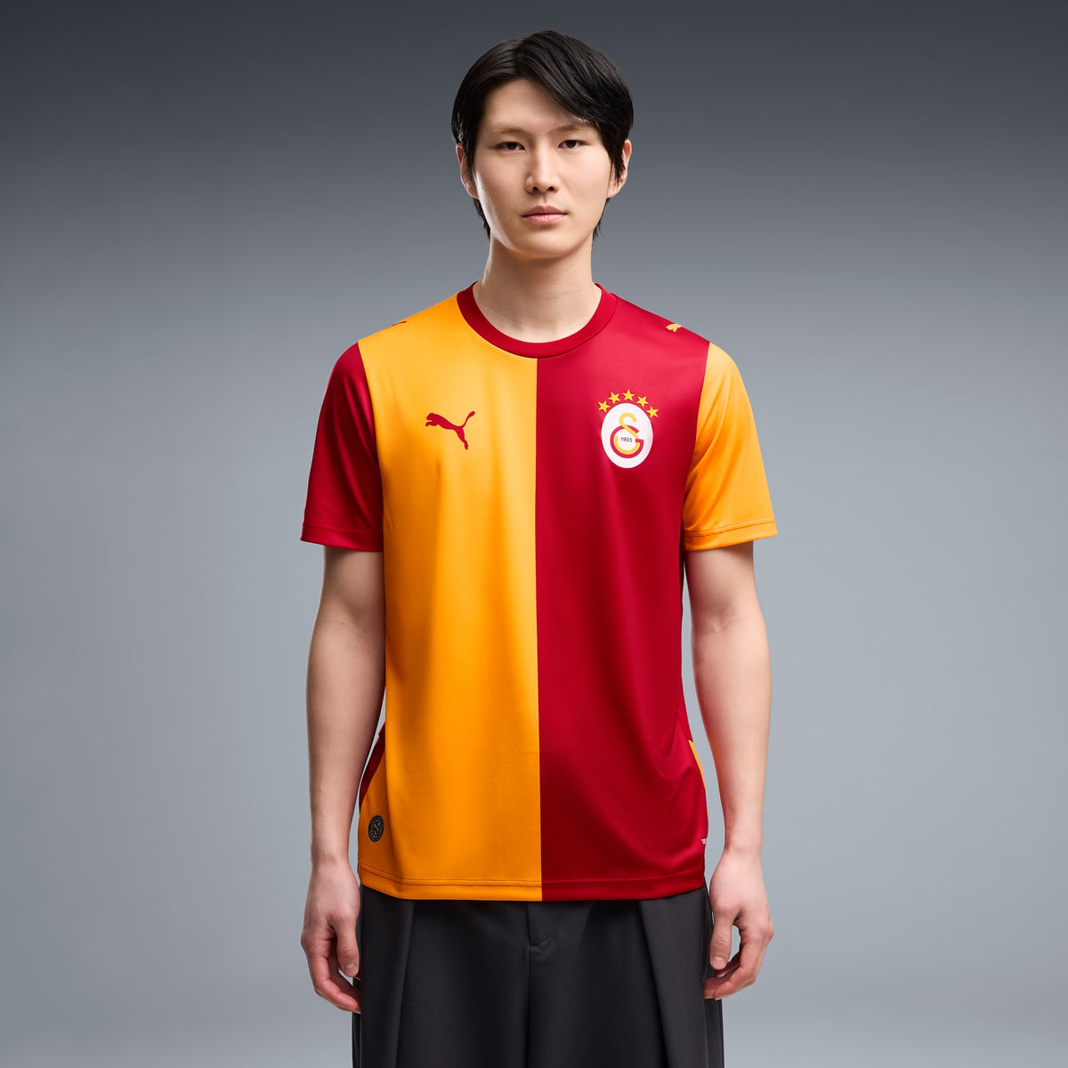 Maillot Galatasaray 2026/27 domicile — porté