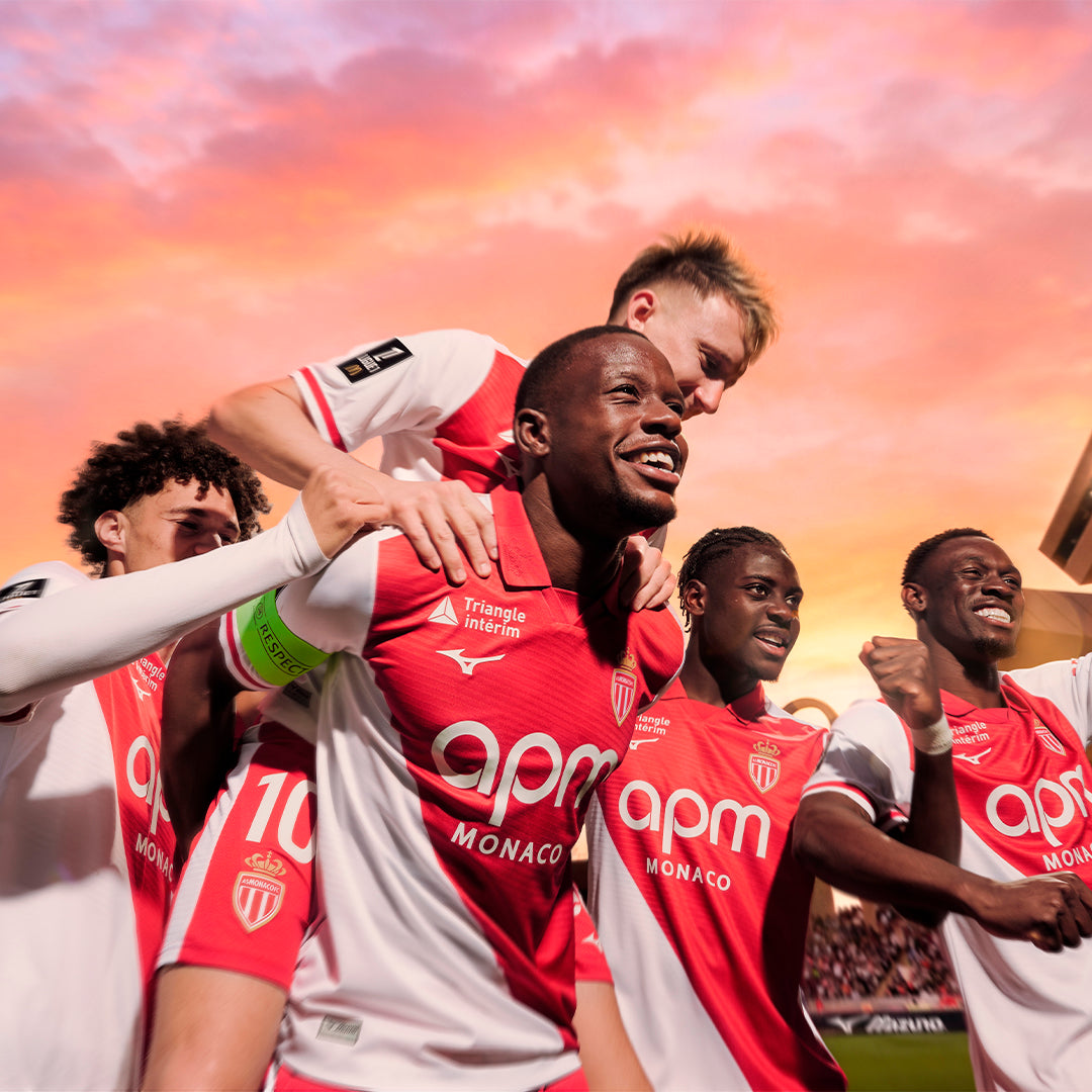 Maillot AS Monaco 2026/27 domicile — porté