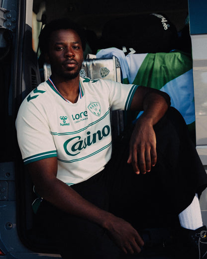Maillot AS Saint-Étienne 2026/27 extérieur — porté