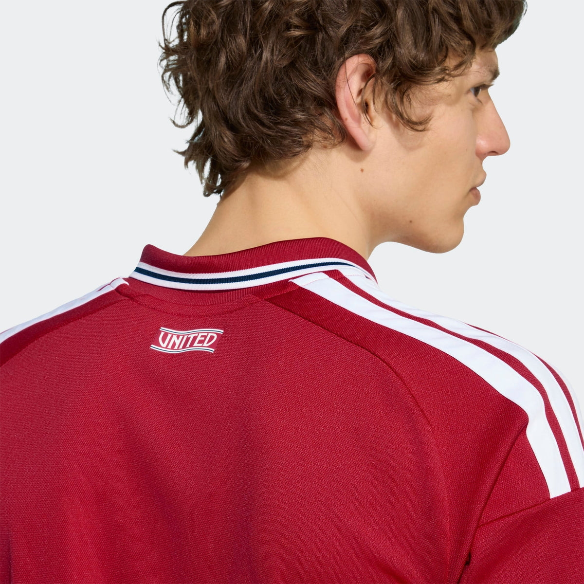 Maillot Manchester United 2026/27 domicile — visuel de détail