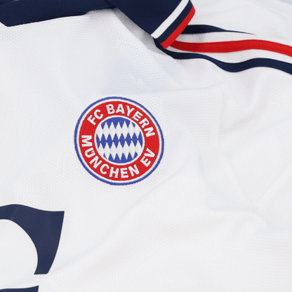 Maillot Bayern Munich 2026/27 extérieur — visuel de détail