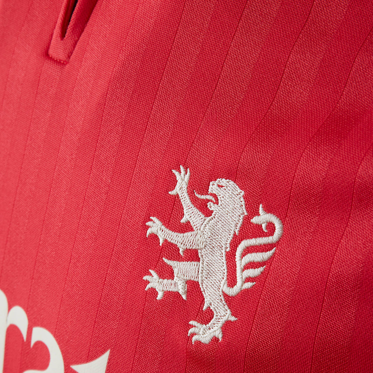 Maillot Olympique Lyonnais 2026/27 extérieur — visuel de détail