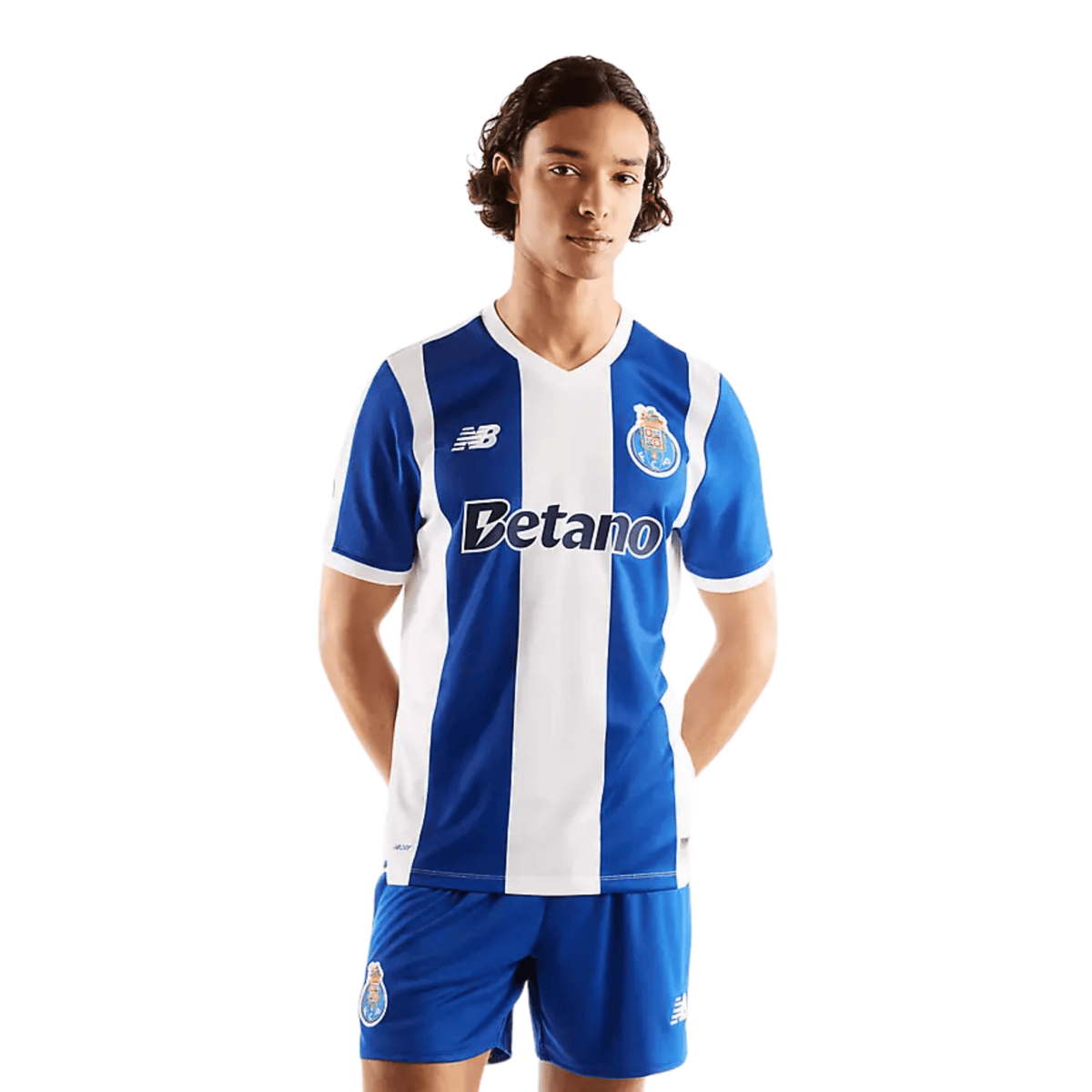 Maillot FC Porto 2026/27 domicile — porté